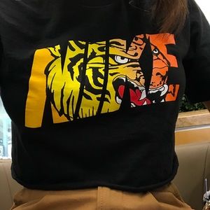 Meet your Posher, Amaya